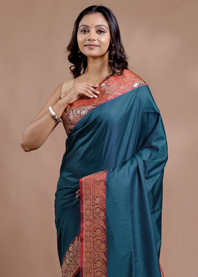 Green Banarasi Silk Saree With Blouse Piece