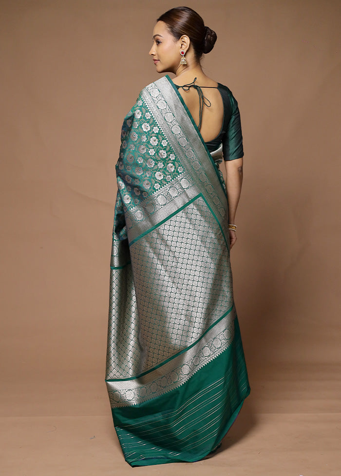 Blue Uppada Silk Saree With Blouse Piece