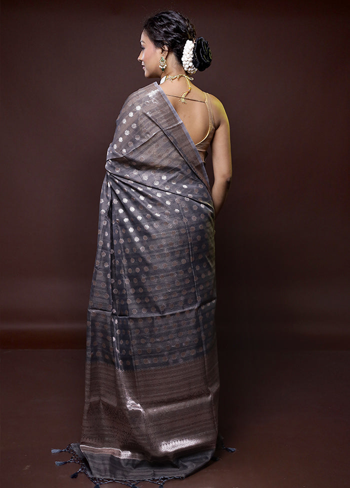 Grey Kora Silk Saree With Blouse Piece