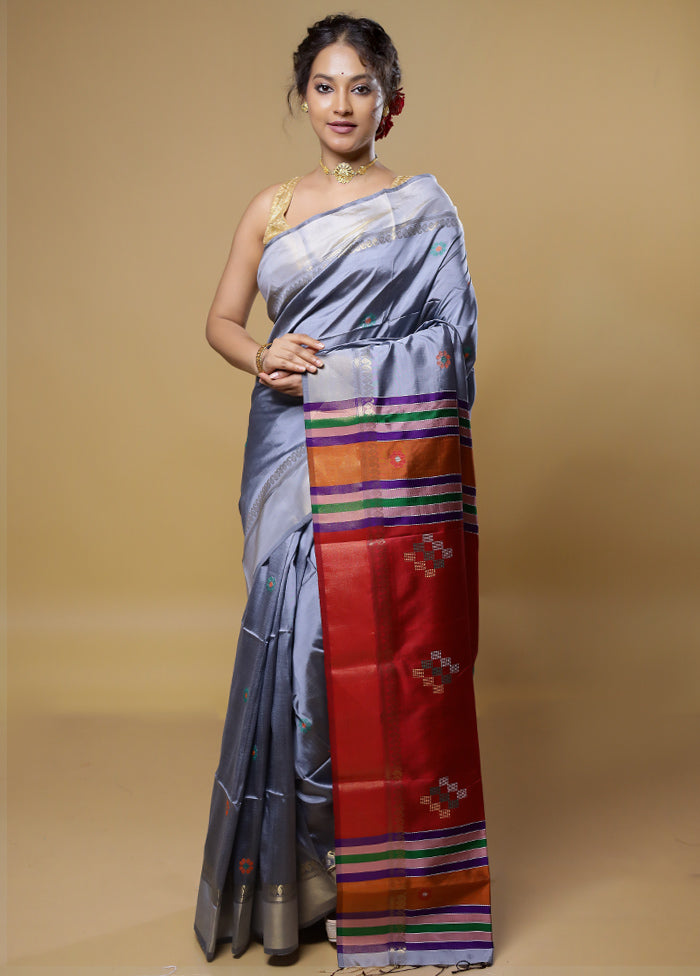 Grey Kalakethra Kanjivaram Silk Saree With Blouse Piece