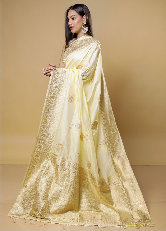 Cream Dupion Silk Saree With Blouse Piece