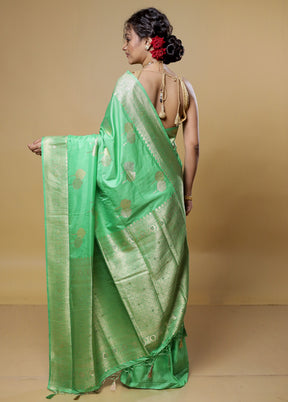 Green Dupion Silk Saree With Blouse Piece