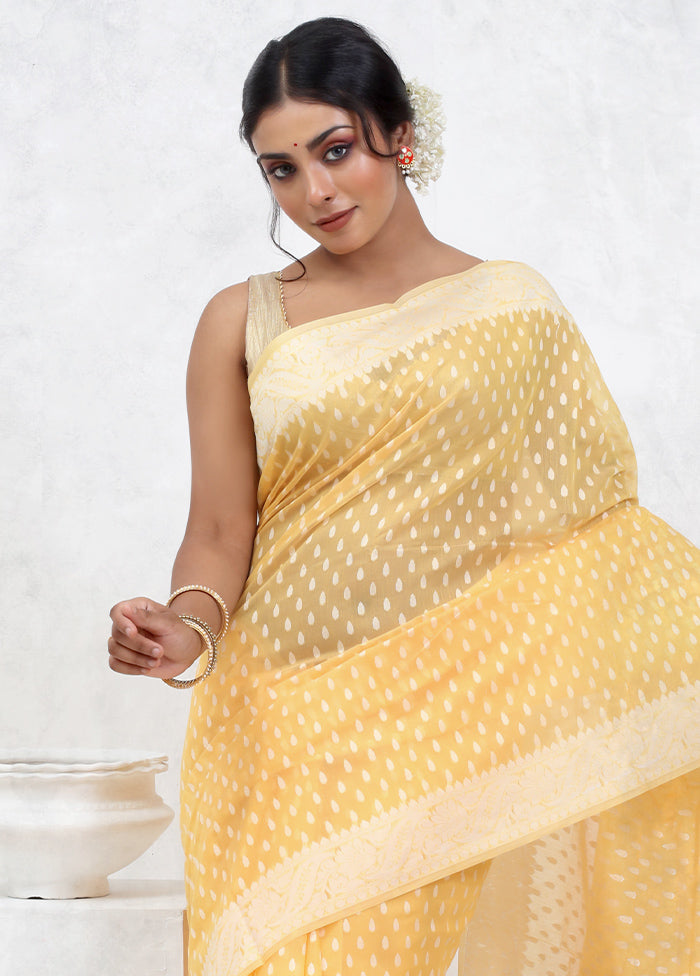 Yellow Cotton Saree With Blouse Piece