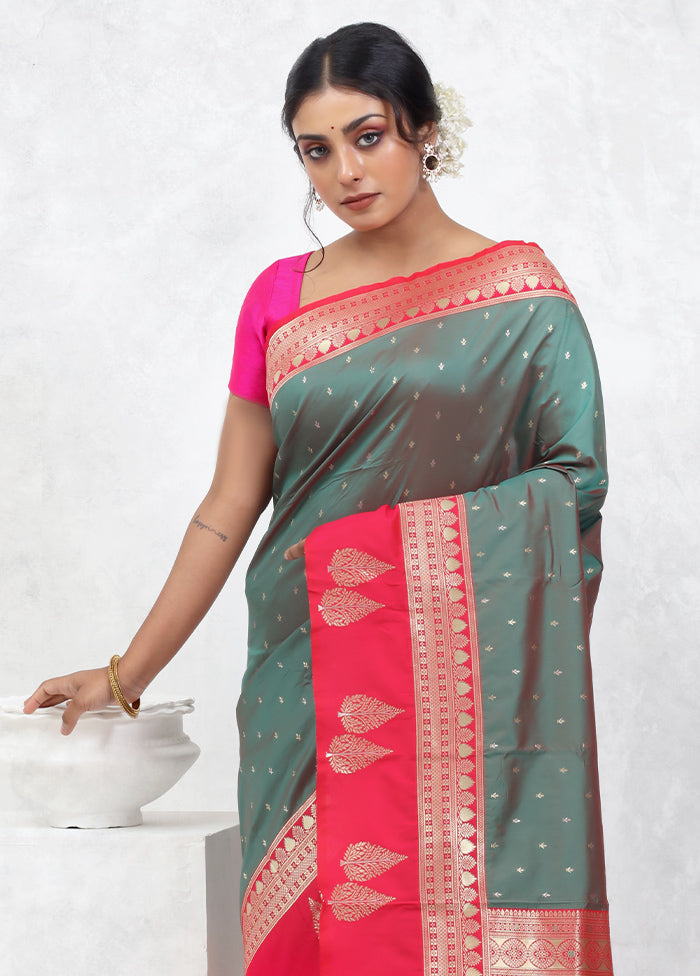 Green Kanjivaram Silk Saree With Blouse Piece