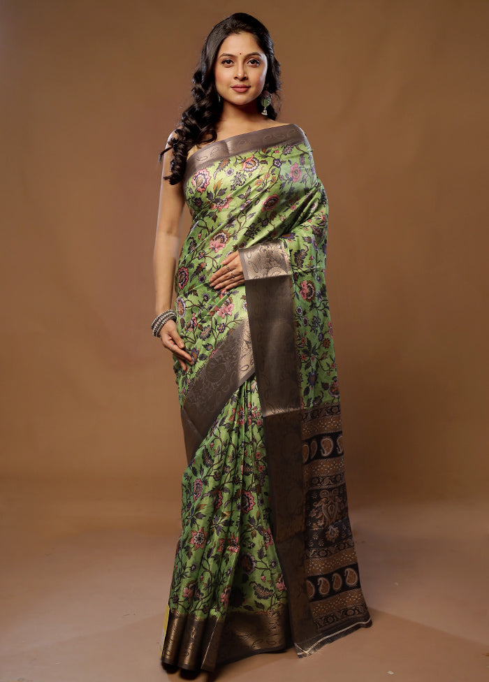 Green Dupion Silk Saree With Blouse Piece