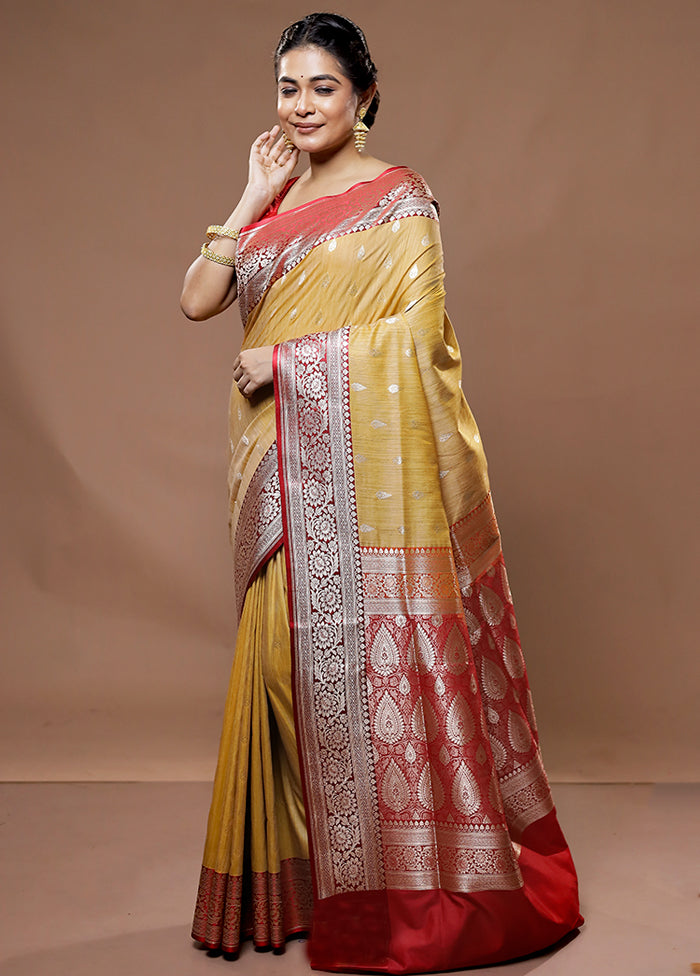 Cream Tussar Silk Saree With Blouse Piece