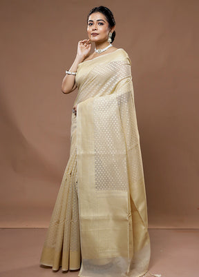 Cream Kora Silk Saree With Blouse Piece - Indian Silk House Agencies