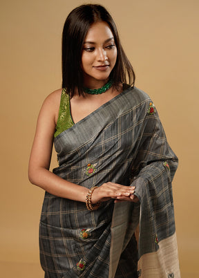 Grey Tussar Silk Saree With Blouse Piece