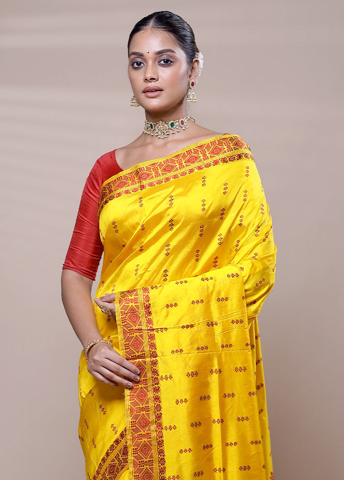 Yellow Handloom Assam Pure Silk Saree With Blouse Piece