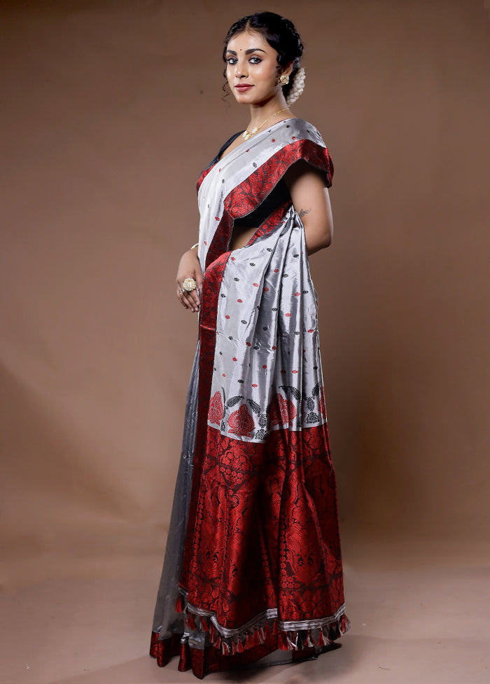 Black Assam Pure Silk Saree With Blouse Piece - Indian Silk House Agencies