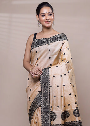 Cream Handloom Assam Pure Silk Saree With Blouse Piece