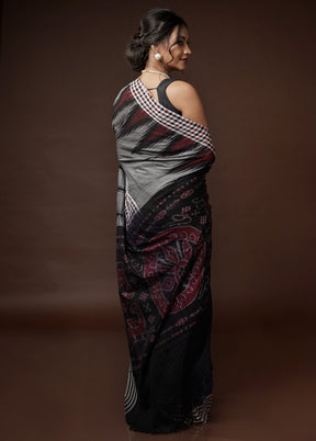 Grey Cotton Saree With Blouse Piece