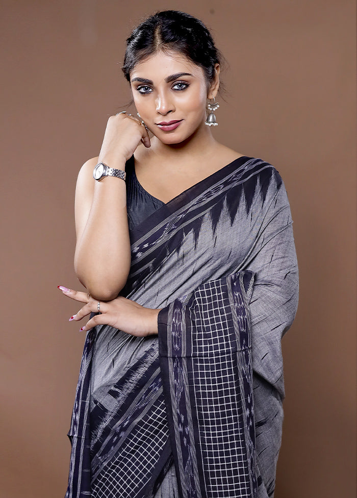 Grey Cotton Saree With Blouse Piece