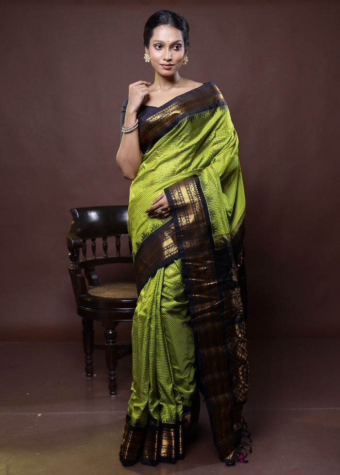 Green Gadwal Pure Silk Saree Without Blouse Piece