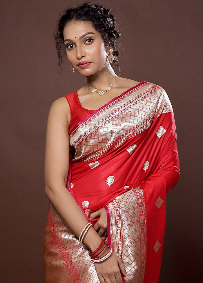 Red Uppada Silk Saree With Blouse Piece