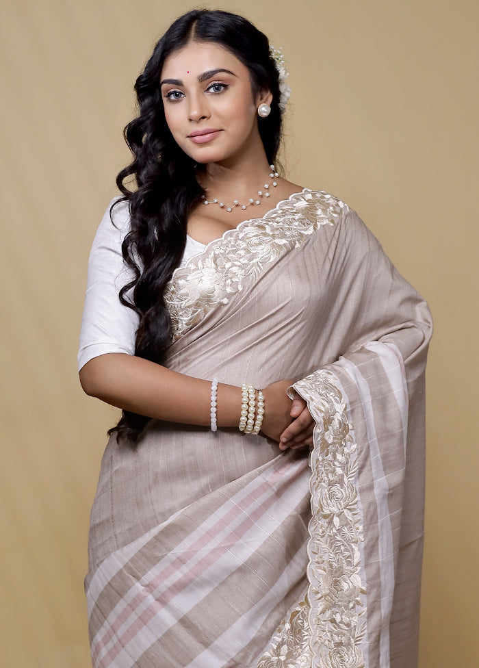 Cream Tussar Silk Saree With Blouse Piece
