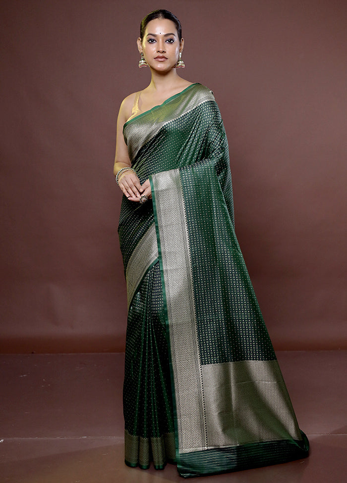 Green Uppada Silk Saree With Blouse Piece