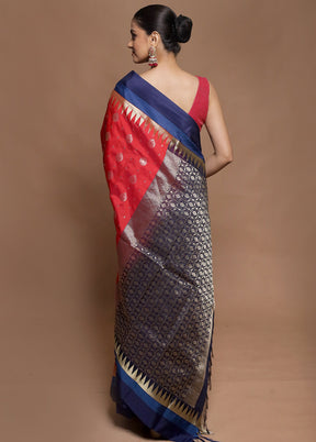 Red Kanjivaram Silk Saree With Blouse Piece