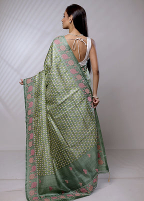 Green Handloom Tussar Pure Silk Saree With Blouse Piece