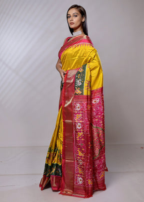 Yellow Handloom Ikkat Pure Silk Saree With Blouse Piece