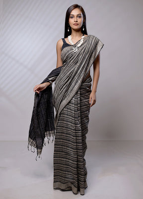 Black Handloom Matka Pure Silk Saree With Blouse Piece