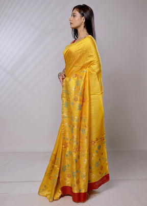 Yellow Handloom Matka Pure Silk Saree With Blouse Piece