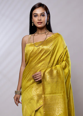 Yellow Handloom Matka Pure Silk Saree With Blouse Piece