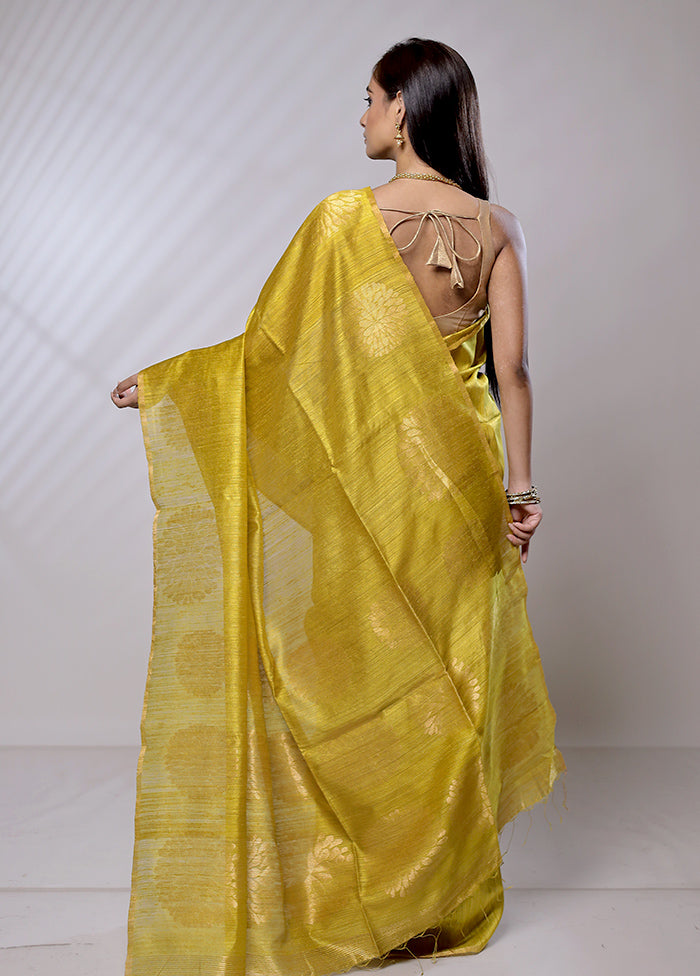 Yellow Handloom Matka Pure Silk Saree With Blouse Piece