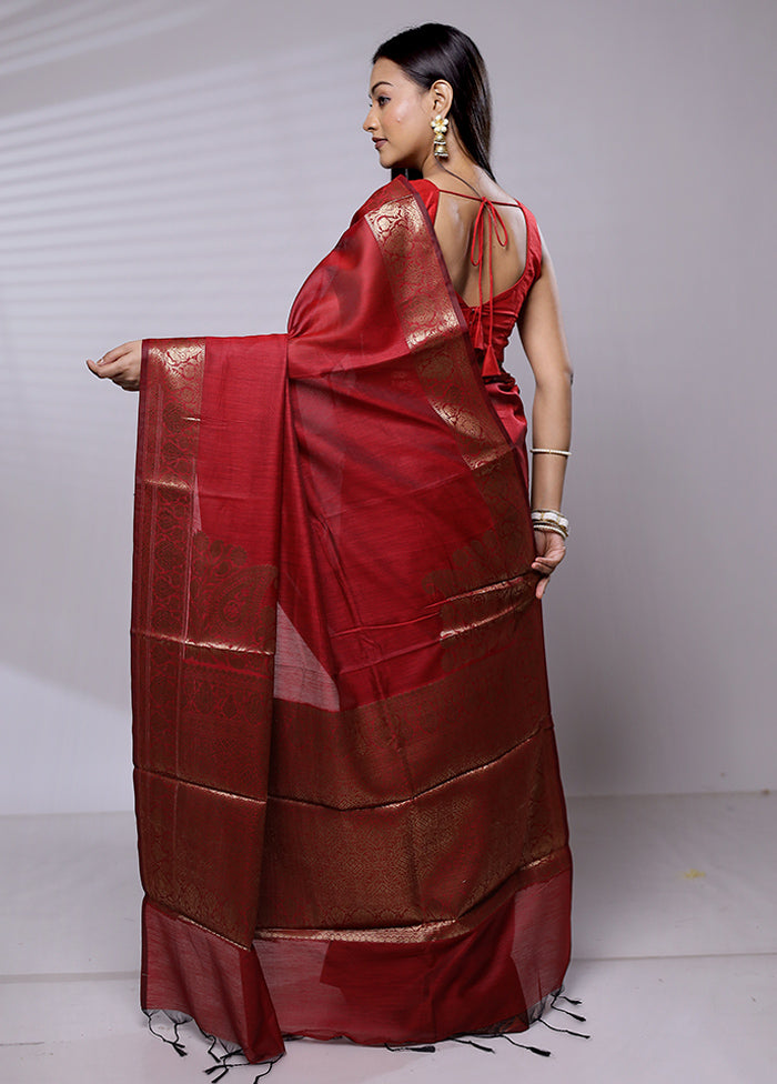 Red Cotton Saree With Blouse Piece