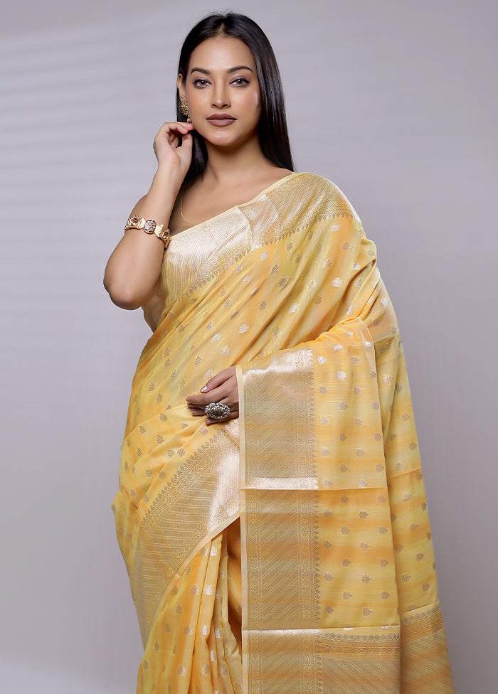 Yellow Cotton Saree With Blouse Piece