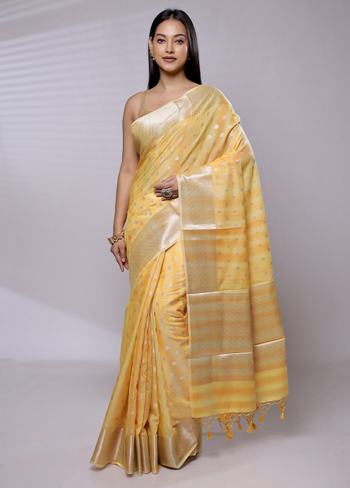 Yellow Cotton Saree With Blouse Piece