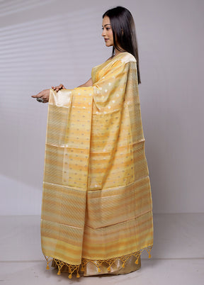 Yellow Cotton Saree With Blouse Piece