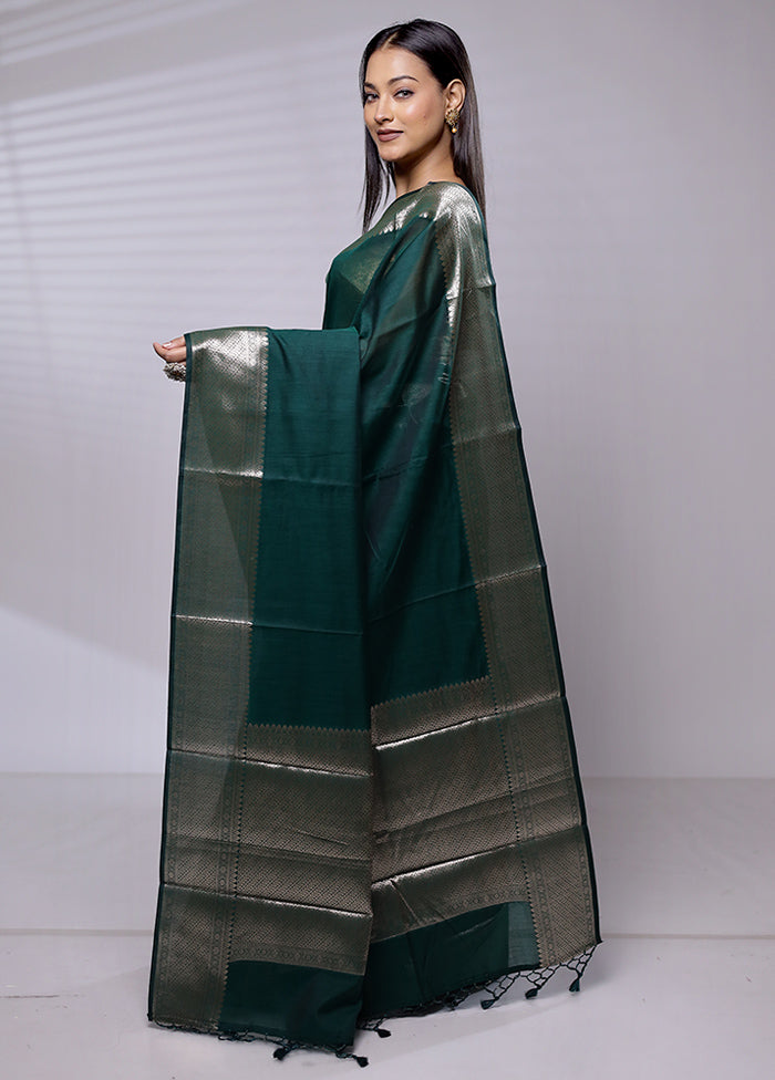 Green Cotton Saree With Blouse Piece - Indian Silk House Agencies