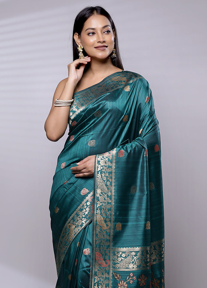 Green Dupion Silk Saree With Blouse Piece