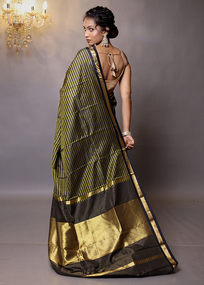 Green Handloom Kanjivaram Pure Silk Saree With Blouse Piece