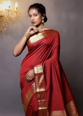 Red Kanjivaram Silk Saree With Blouse Piece