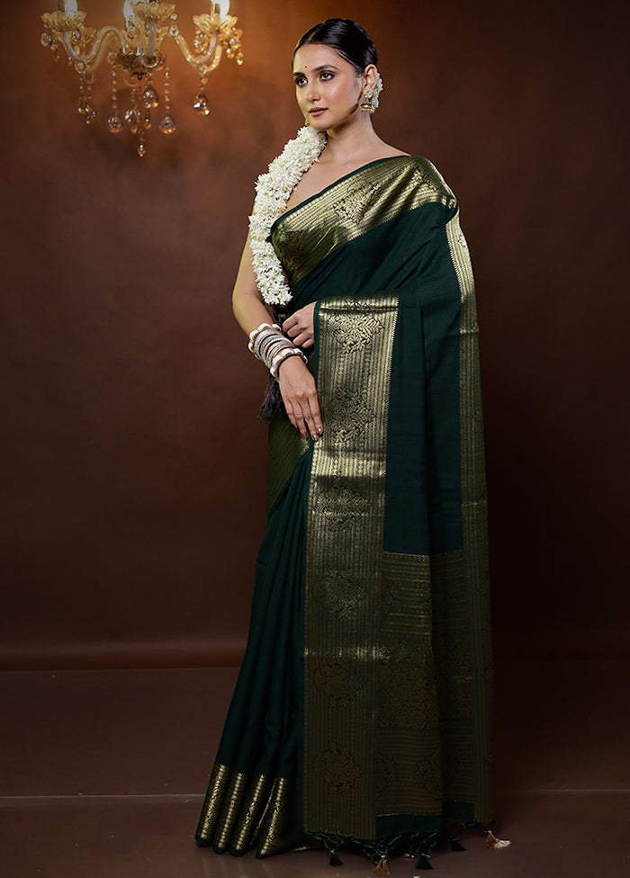 Green Dupion Silk Saree With Blouse Piece