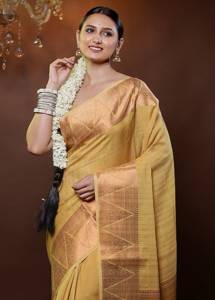 Cream Dupion Silk Saree With Blouse Piece