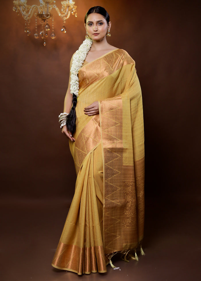 Cream Dupion Silk Saree With Blouse Piece