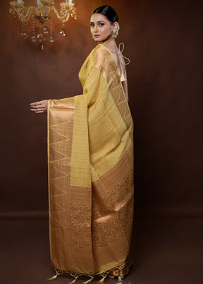 Cream Dupion Silk Saree With Blouse Piece