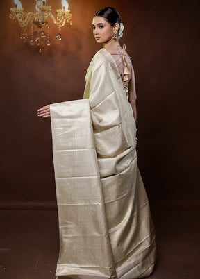 Gold Kanjivaram Silk Saree With Blouse Piece
