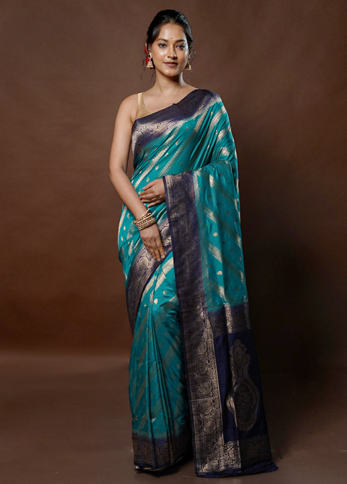 Green Dupion Silk Saree With Blouse Piece