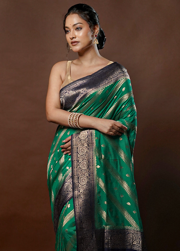 Green Dupion Silk Saree With Blouse Piece