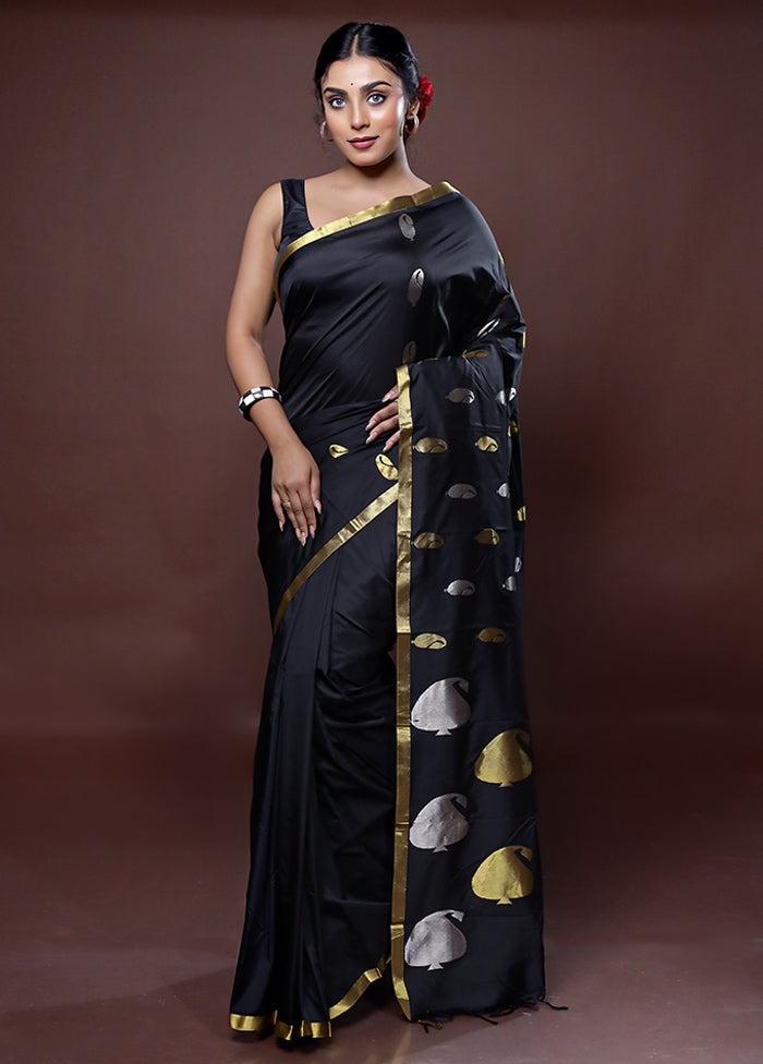 Black Kanjivaram Silk Saree With Blouse Piece