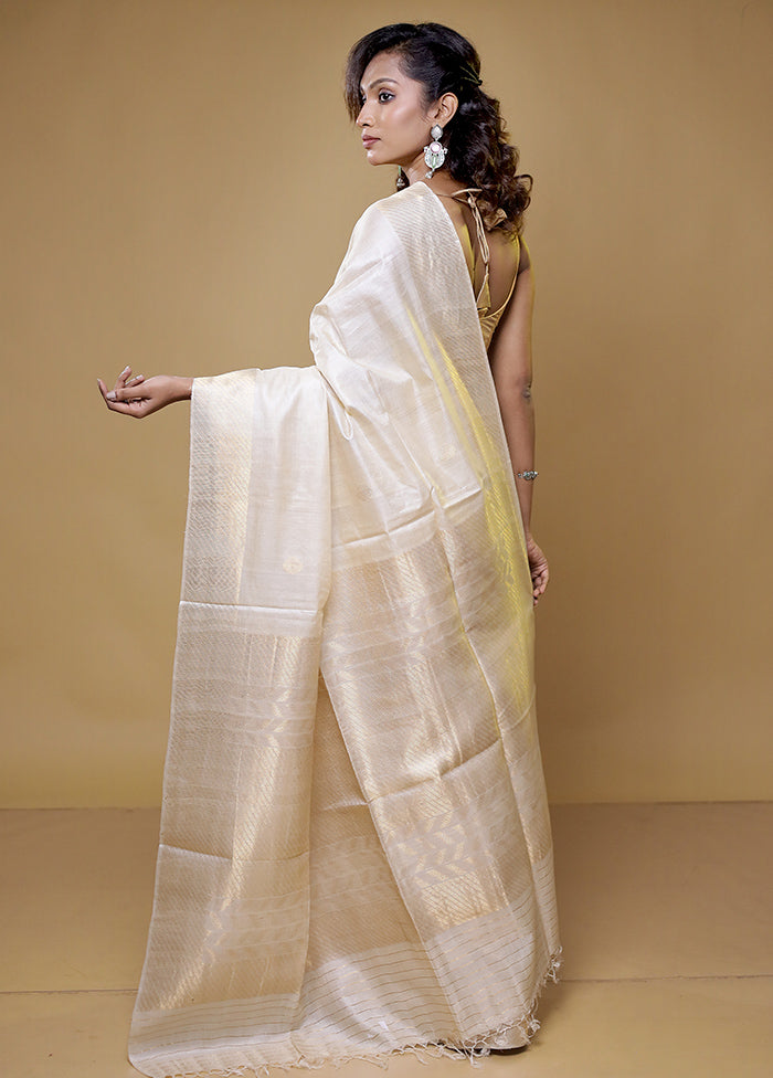 Cream Handloom Tussar Pure Silk Saree With Blouse Piece