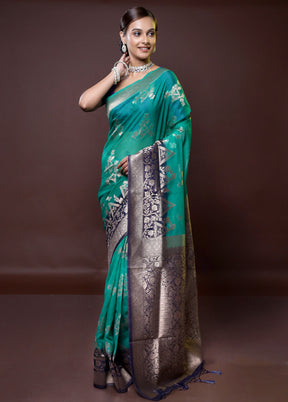 Green Organza Saree With Blouse Piece