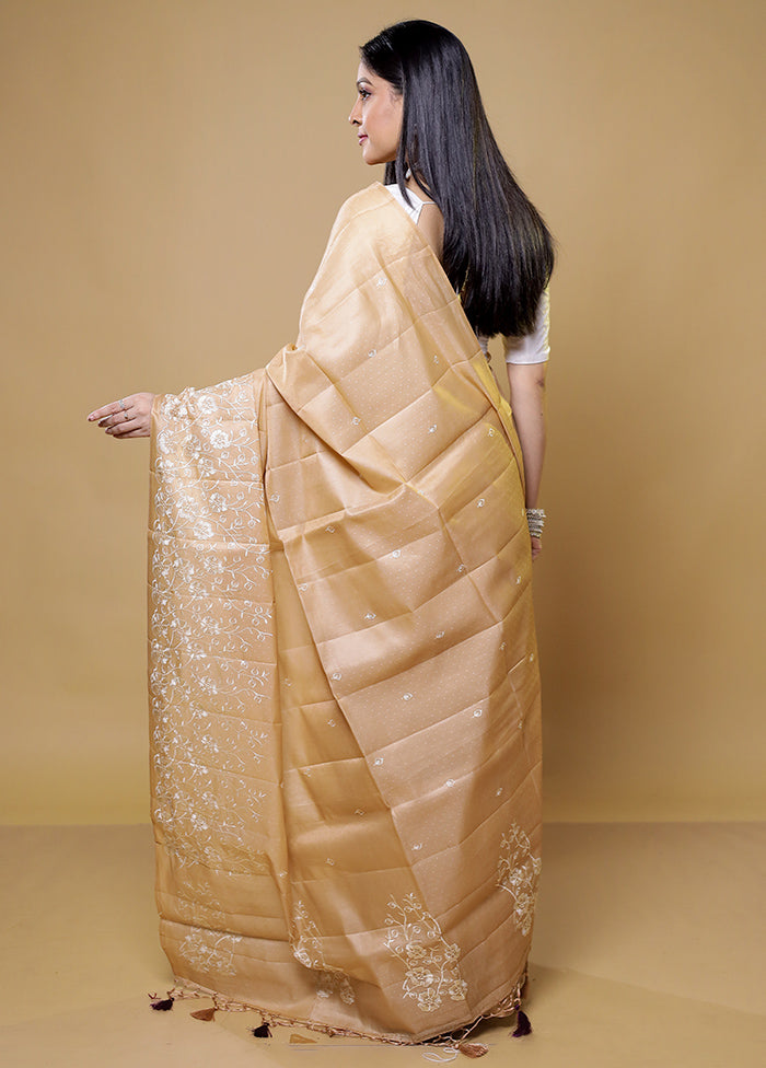 Cream Tussar Silk Saree With Blouse Piece