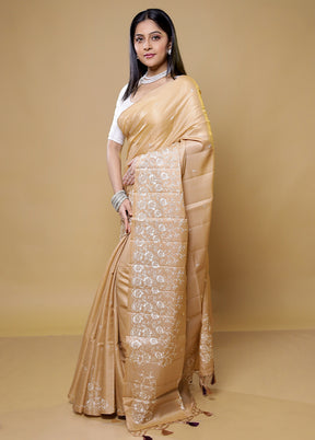 Cream Tussar Silk Saree With Blouse Piece