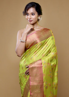 Green Dupion Silk Saree With Blouse Piece