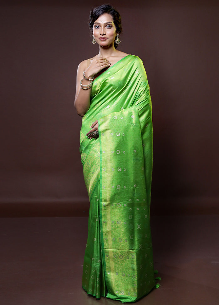 Green Dupion Silk Saree With Blouse Piece